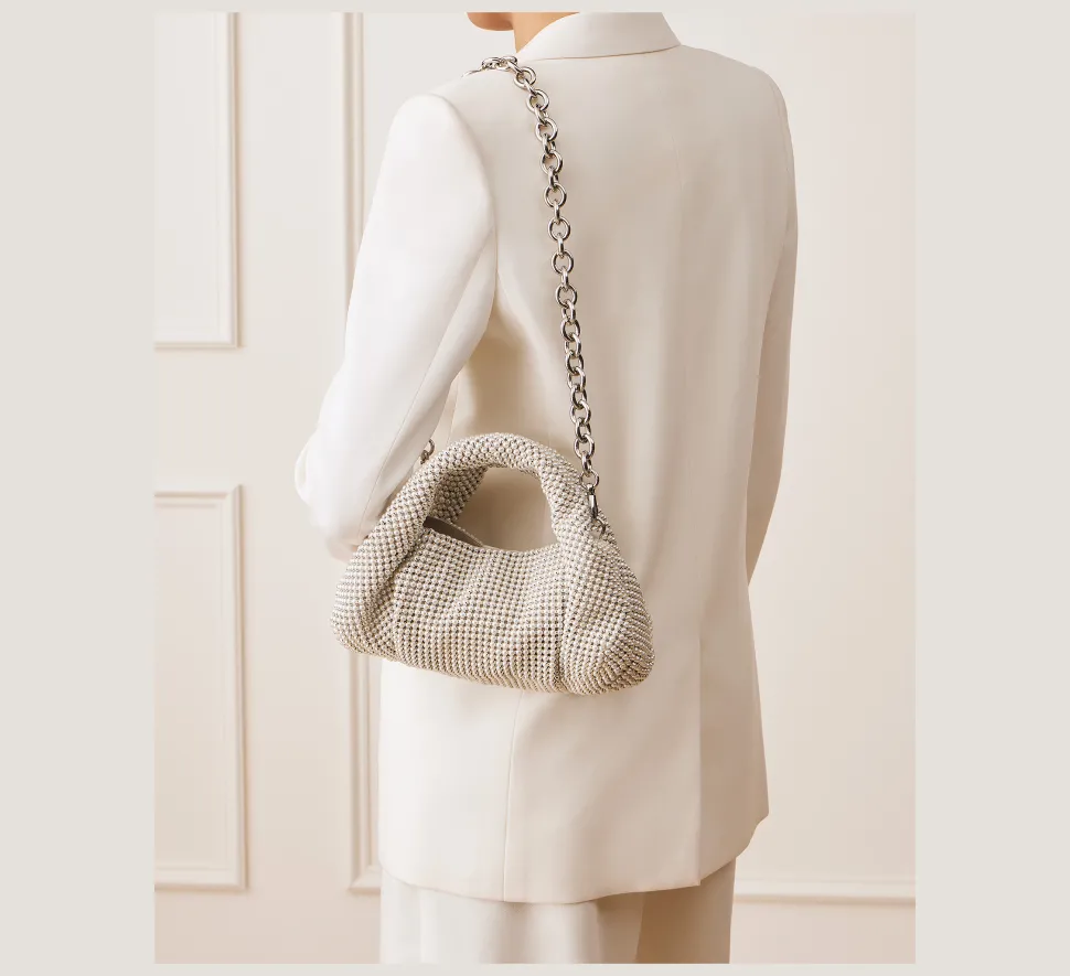 Stuart Weitzman The Occasion Edit|HANDBAGS-CHANGE LOCATION