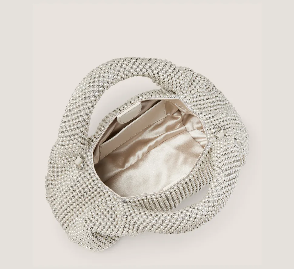 Stuart Weitzman The Occasion Edit|HANDBAGS-CHANGE LOCATION